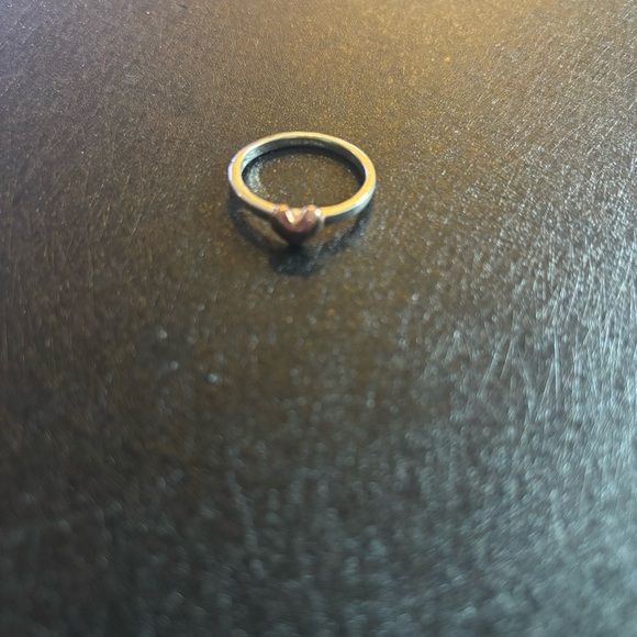 Silpada Sterling Silver Hammered Heart Ring with rose gold coloured heart size 7 - Picture 3 of 3